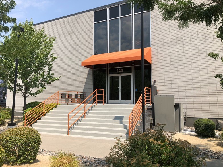 140 Washington St, Reno, NV à louer - Photo du bâtiment - Image 2 de 20