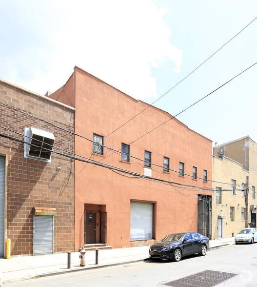 1157 E 156th St, Bronx, NY à louer - Photo principale - Image 1 de 15