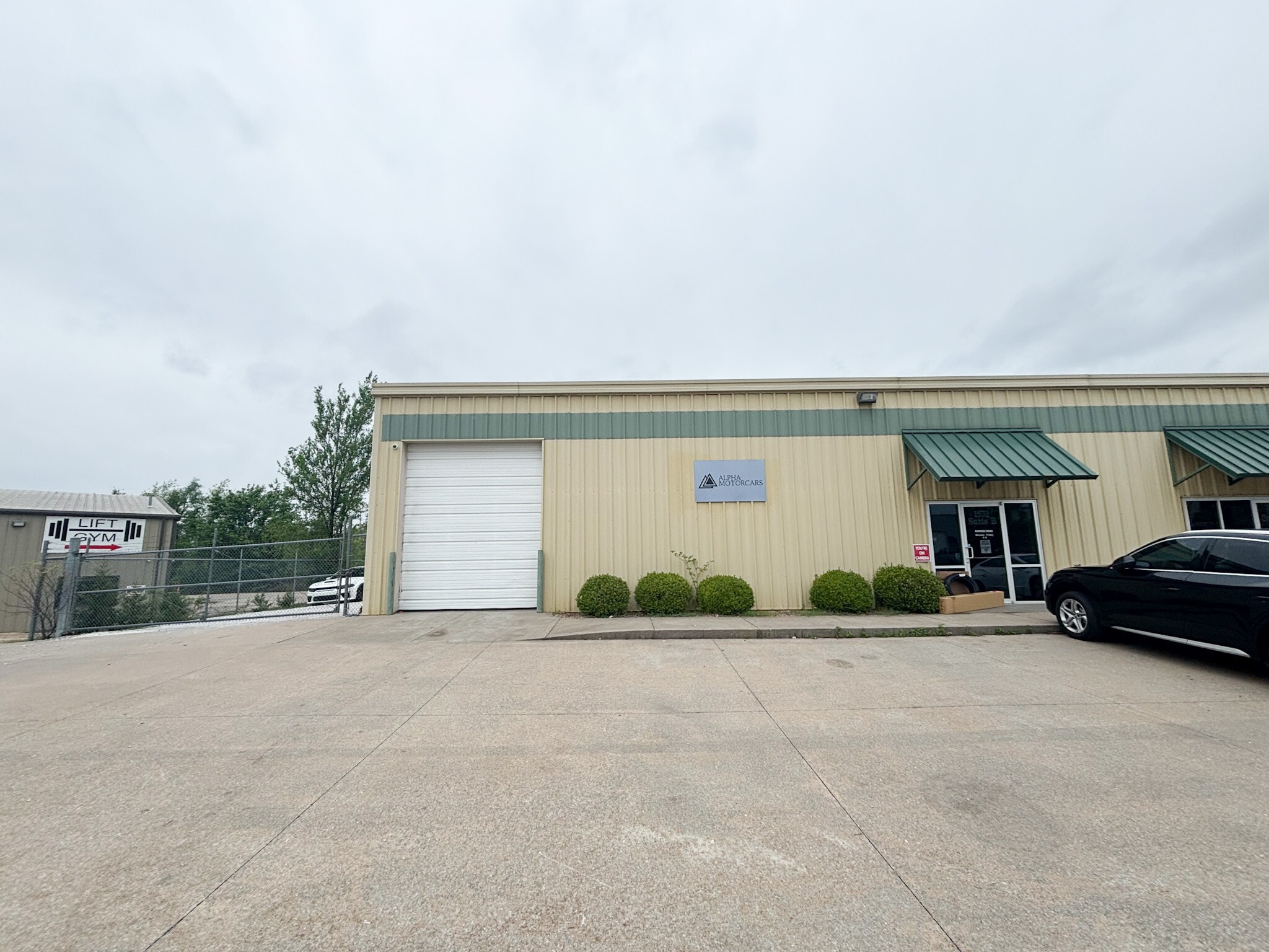 1531 N Commercial Rd, Nixa, MO for lease Primary Photo- Image 1 of 15