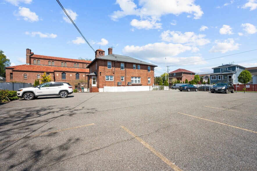 564 Lincoln ave, Staten Island, NY à vendre - Photo principale - Image 1 de 2