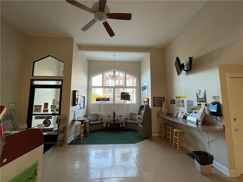 424 Exchange St, Geneva, NY à louer - Photo du bâtiment - Image 3 de 8