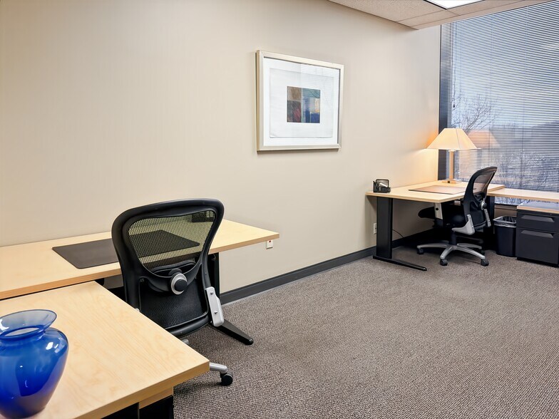9393 W 110th St, Overland Park, KS à louer - Photo du bâtiment - Image 3 de 15