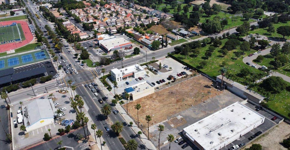 1932 S Garey Ave, Pomona, CA for sale - Building Photo - Image 2 of 4
