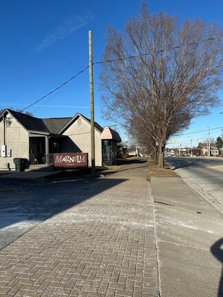 More details for 9823 Montgomery Rd, Cincinnati, OH - Retail for Lease