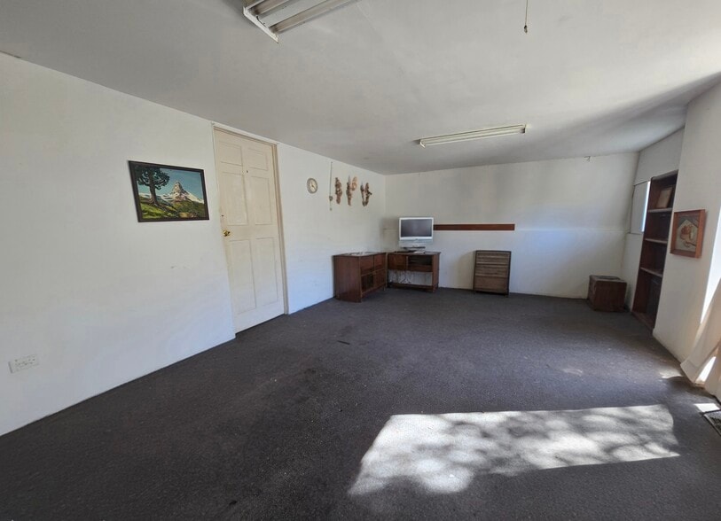 6640 State Route 5 and 20, Bloomfield, NY for sale - Building Photo - Image 3 of 80