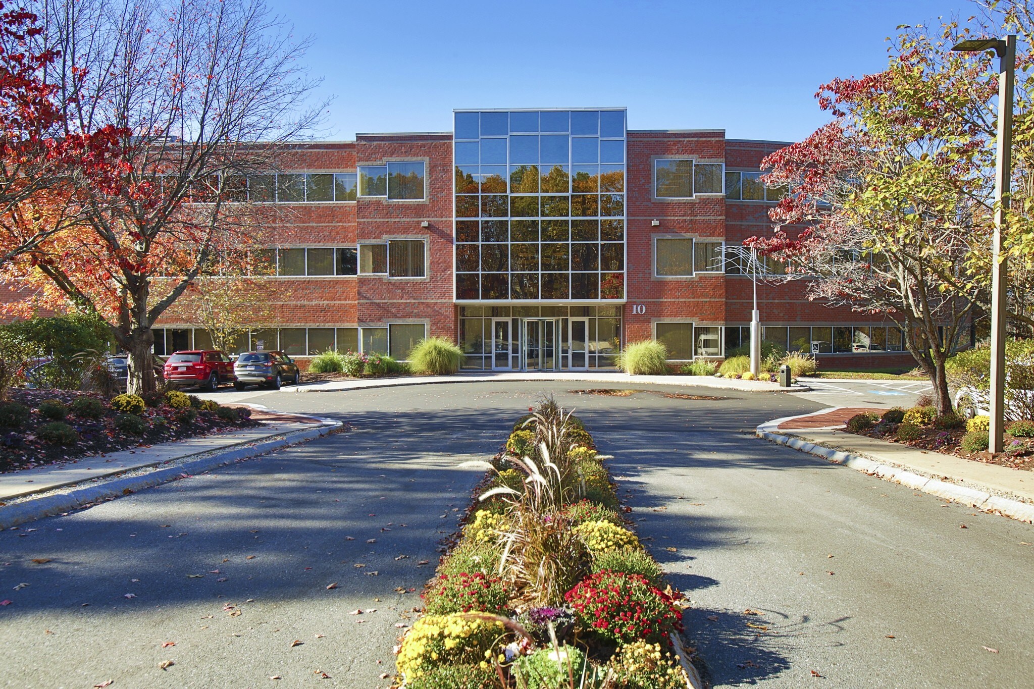 10 New England Business Ctr, Andover, MA à louer Photo du bâtiment- Image 1 de 13
