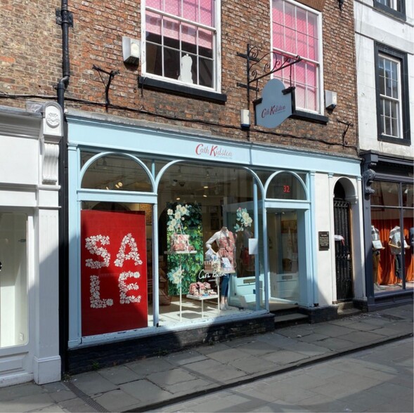 32 Stonegate, York for lease - Building Photo - Image 1 of 1