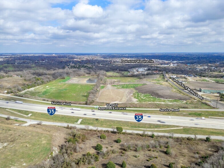 13.819 Acres I-35, Waxahachie, TX à vendre - Aérien - Image 3 de 16