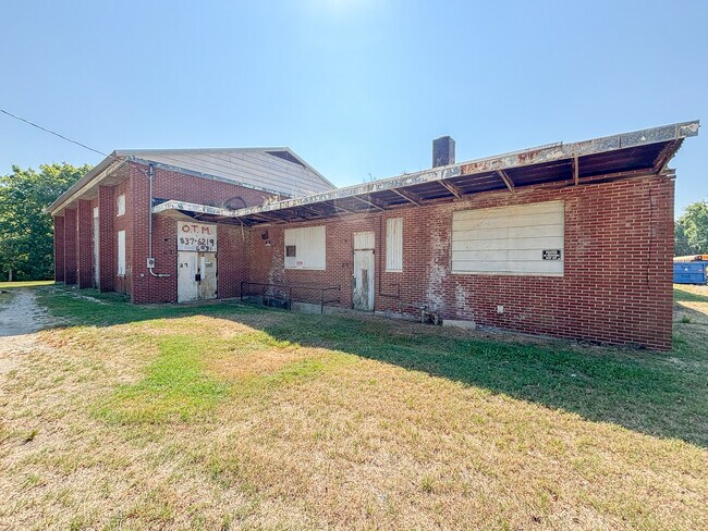 Plus de détails pour 51 Lashunda Jones Dr, Munford, TN - Industriel à vendre