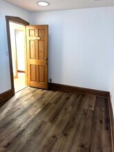 613 W Briar Pl, Chicago, IL for lease Interior Photo- Image 1 of 1