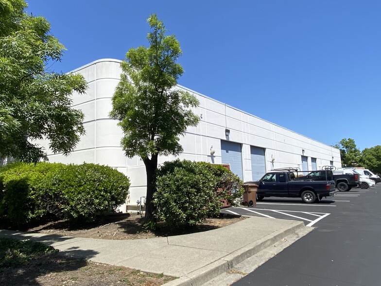 100 Pelican Way, San Rafael, CA for lease - Building Photo - Image 3 of 6