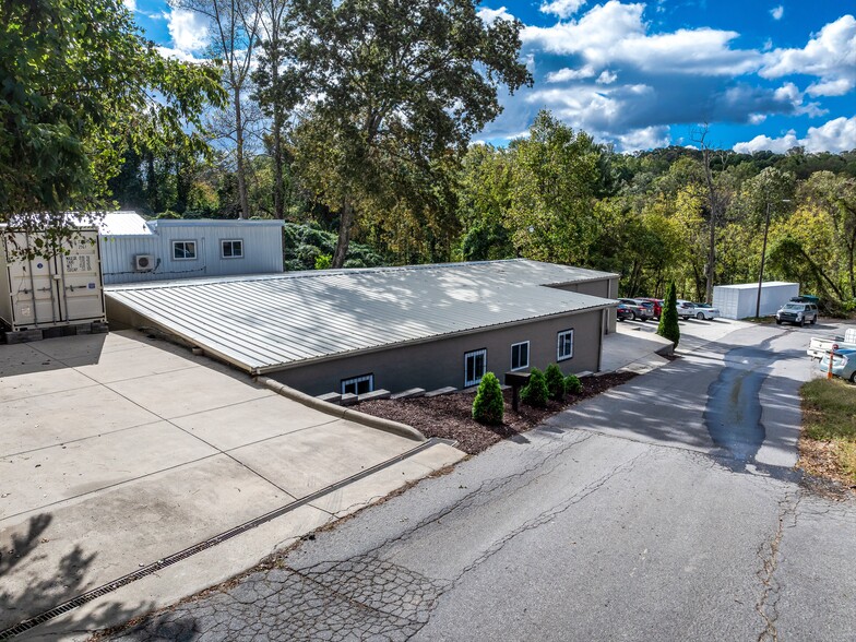 24 Old County Home Rd, Asheville, NC à louer - Photo du b timent - Image 3 de 35