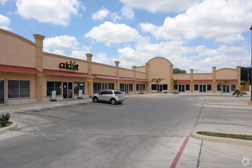 155 S WW White Rd, San Antonio, TX à louer - Photo du bâtiment - Image 3 de 3