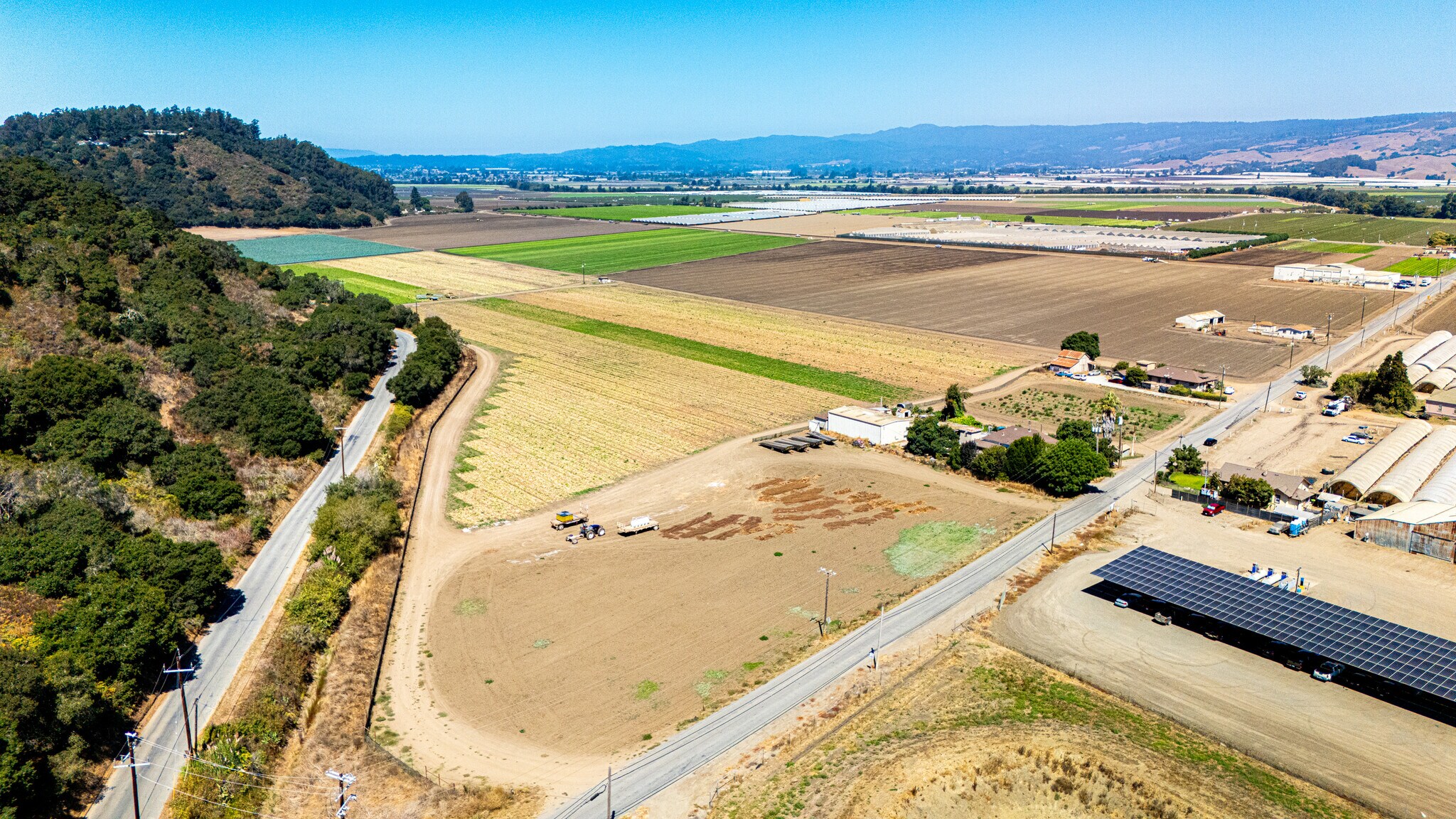 138 San Miguel Canyon Rd, Royal Oaks, CA à vendre Photo principale- Image 1 de 25