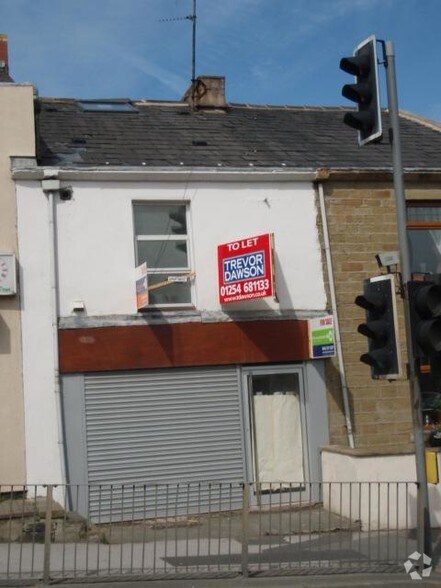 279 Whalley Rd, Accrington for lease - Building Photo - Image 2 of 4