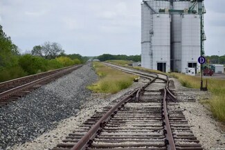 Plus de détails pour 657 FM 99, Whitsett, TX - Terrain à vendre