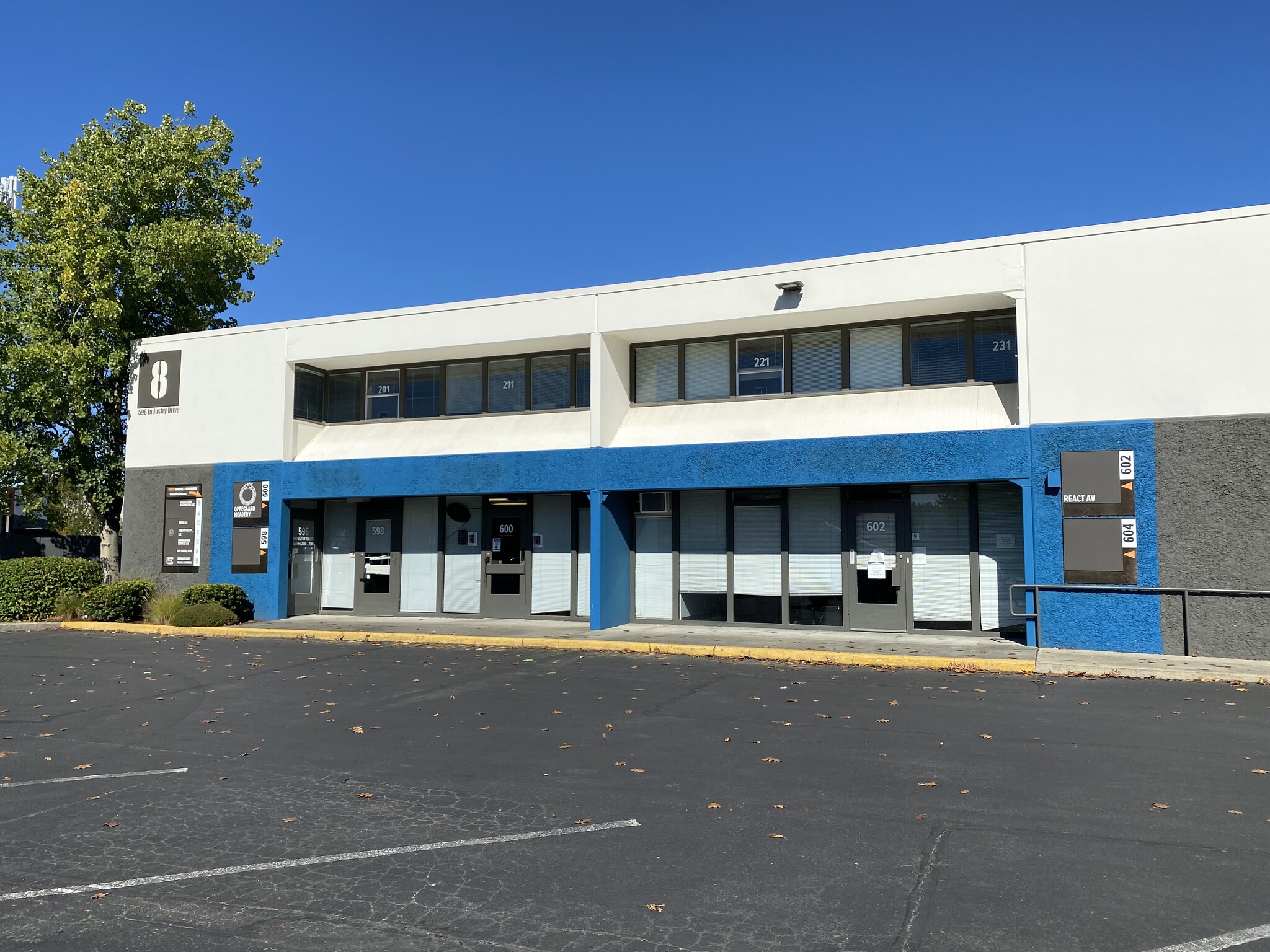 596 Industry Dr, Tukwila, WA for sale Building Photo- Image 1 of 1