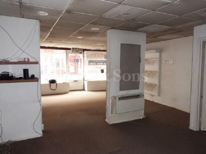 25 Commercial St, Pontypool à vendre - Photo intérieure - Image 3 de 9