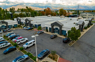 Plus de détails pour 1902 Orange Tree Ln, Redlands, CA - Bureau à louer