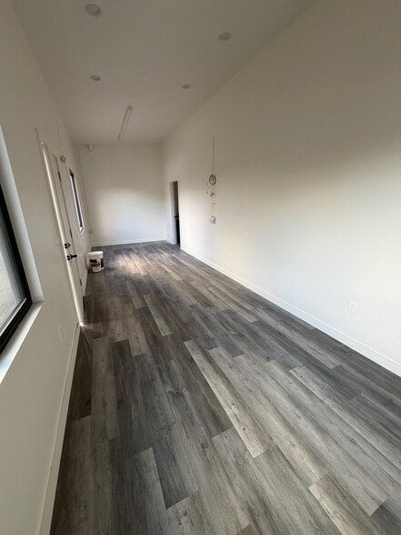 9742 Artesia Blvd, Bellflower, CA for lease - Interior Photo - Image 3 of 19
