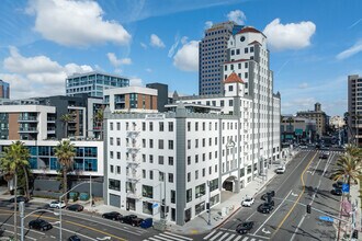 110 W Ocean Blvd, Long Beach, CA - AERIAL  map view