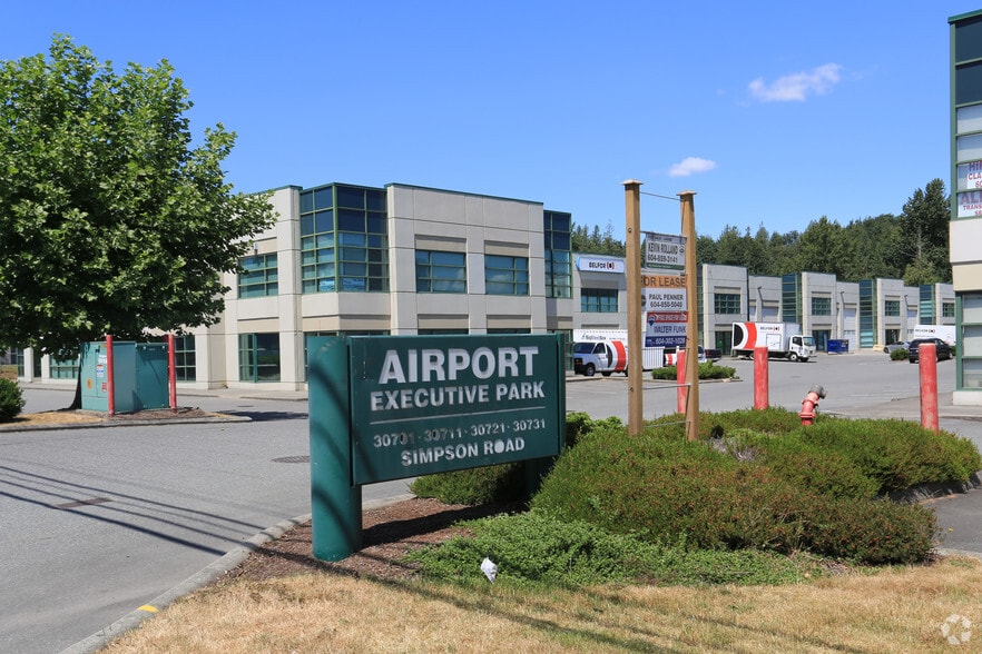 30711 Simpson Rd, Abbotsford, BC for lease - Building Photo - Image 2 of 7