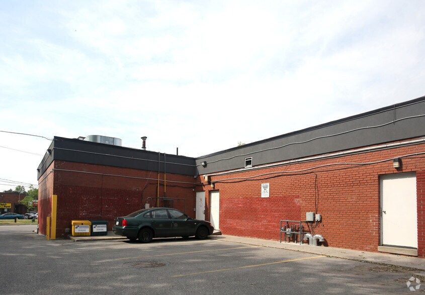 305 Port Union Rd, Toronto, ON à louer - Photo du bâtiment - Image 3 de 4