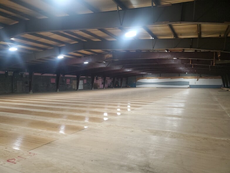 2446 Corning Rd, Horseheads, NY for lease - Interior Photo - Image 1 of 4