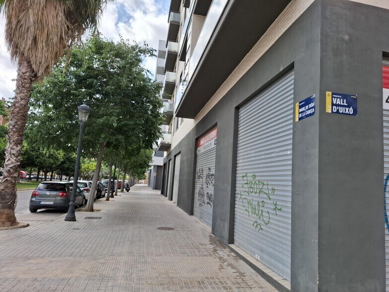 Commerce de détail dans València, Valencia à louer - Photo du bâtiment - Image 3 de 7