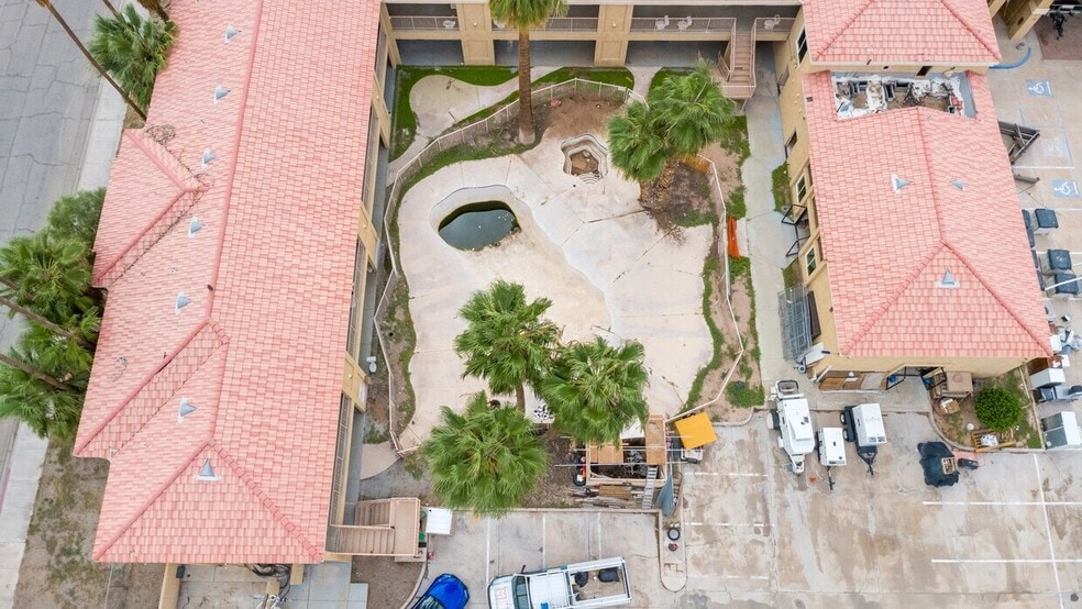 545 E Hobson, Blythe, CA for sale - Building Photo - Image 3 of 9