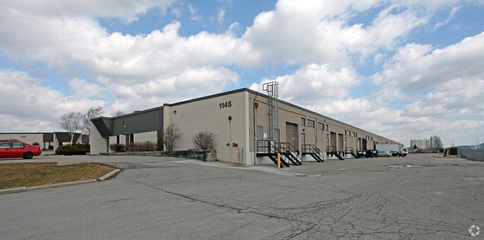 1147 Bellamy Rd N, Toronto, ON à louer - Photo du bâtiment - Image 3 de 15