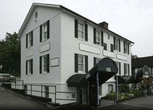 145 Church St NW, Vienna, VA for lease Interior Photo- Image 1 of 1