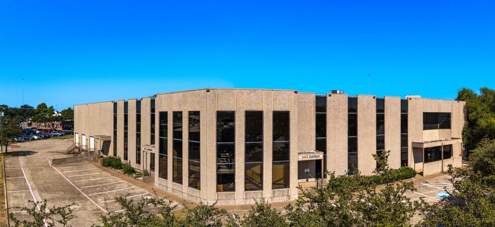 616 S Sherman St, Richardson, TX à vendre - Photo du bâtiment - Image 2 de 14