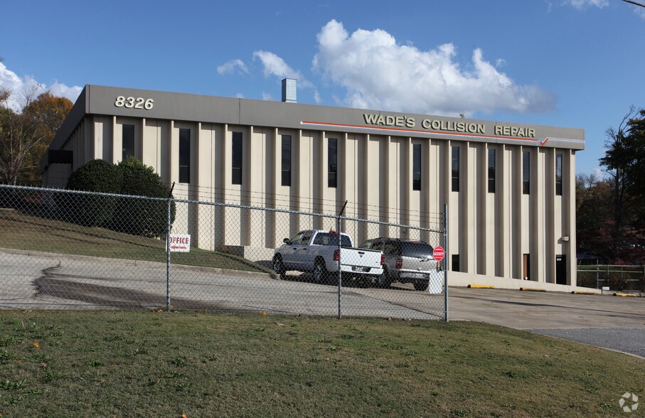 8326 Tara Blvd, Jonesboro, GA à vendre - Photo du bâtiment - Image 3 de 6