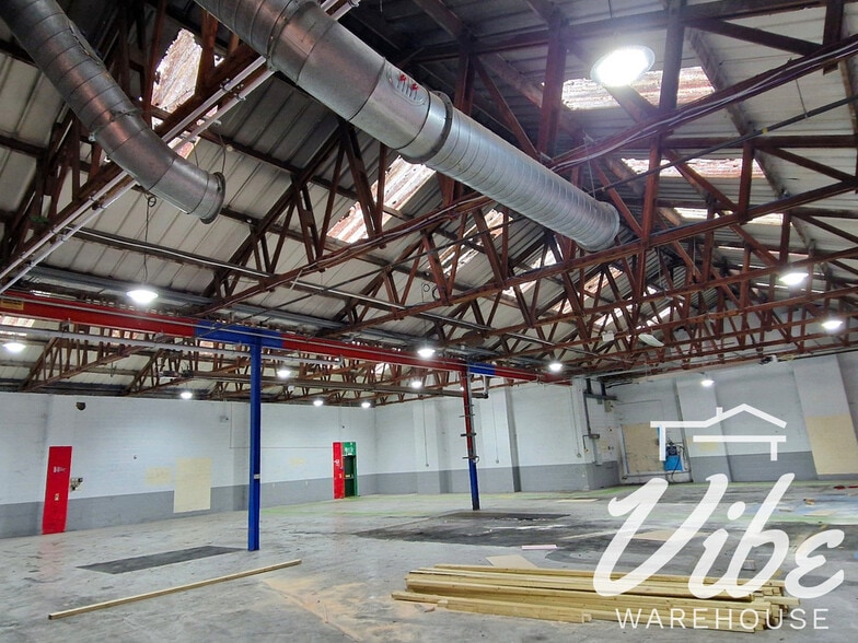 8-10 Newnham Rd, Plymouth for lease - Building Photo - Image 3 of 6