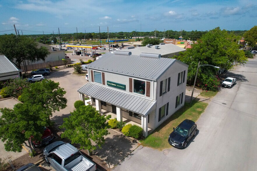 8525 FM 359 Rd S, Fulshear, TX à louer - Photo du bâtiment - Image 1 de 1