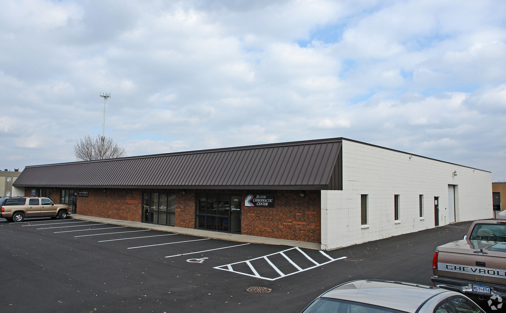 12101-12109 12th Ave S, Burnsville, MN for lease Primary Photo- Image 1 of 8