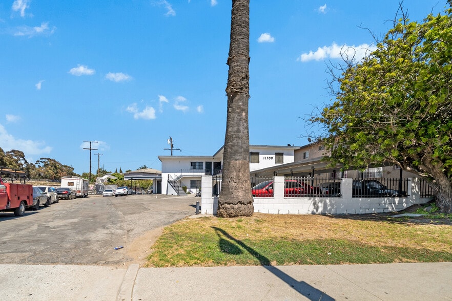 11700 S Normandie Ave, Los Angeles, CA for sale - Building Photo - Image 2 of 17