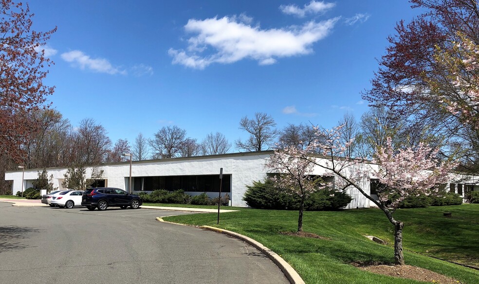 231 Clarksville Rd, West Windsor, NJ for sale - Building Photo - Image 1 of 5