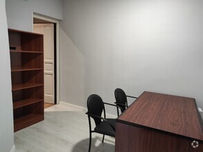 Office in Madrid, MAD for lease Interior Photo- Image 2 of 6