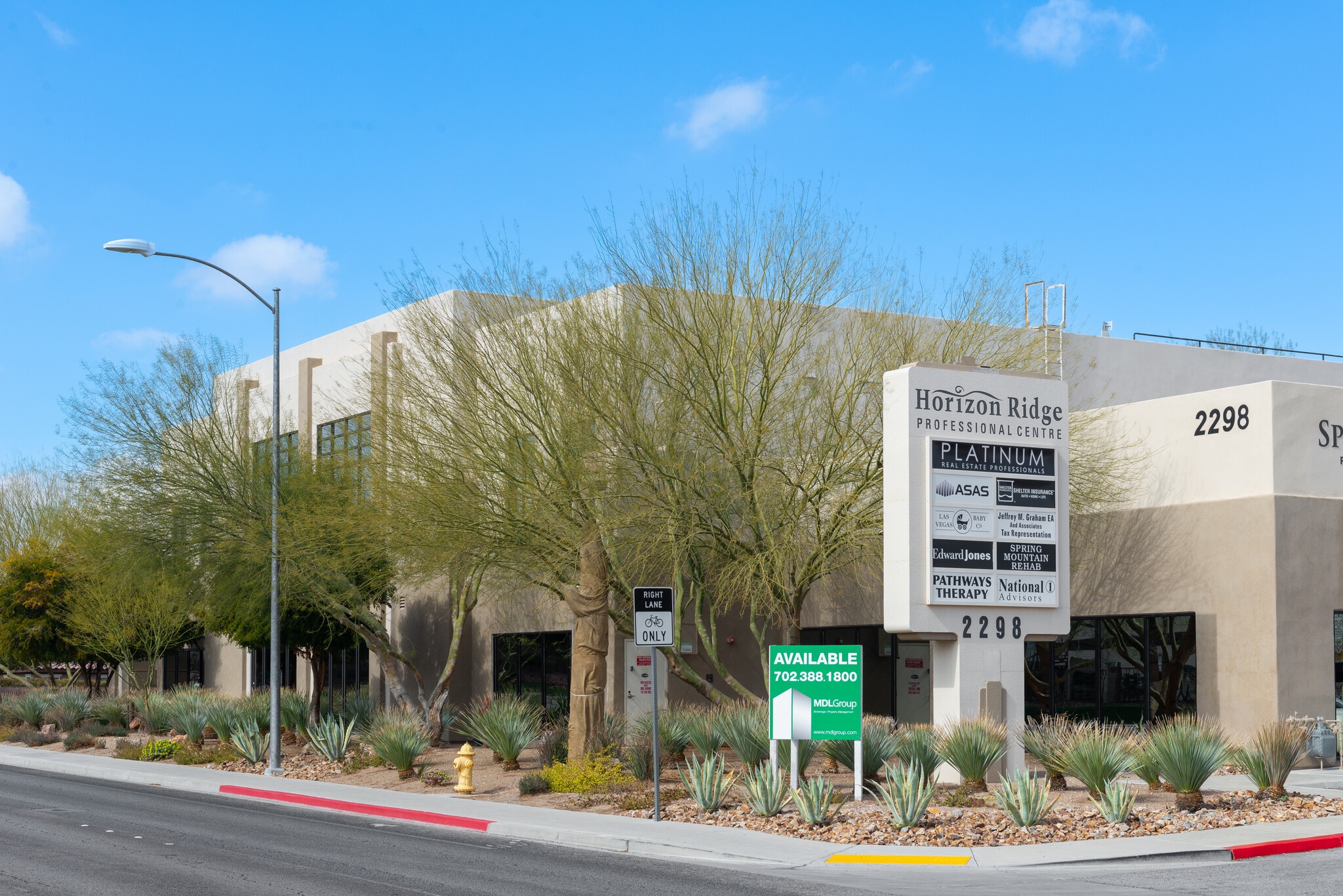 2298 W Horizon Ridge Pky, Henderson, NV for lease Primary Photo- Image 1 of 5