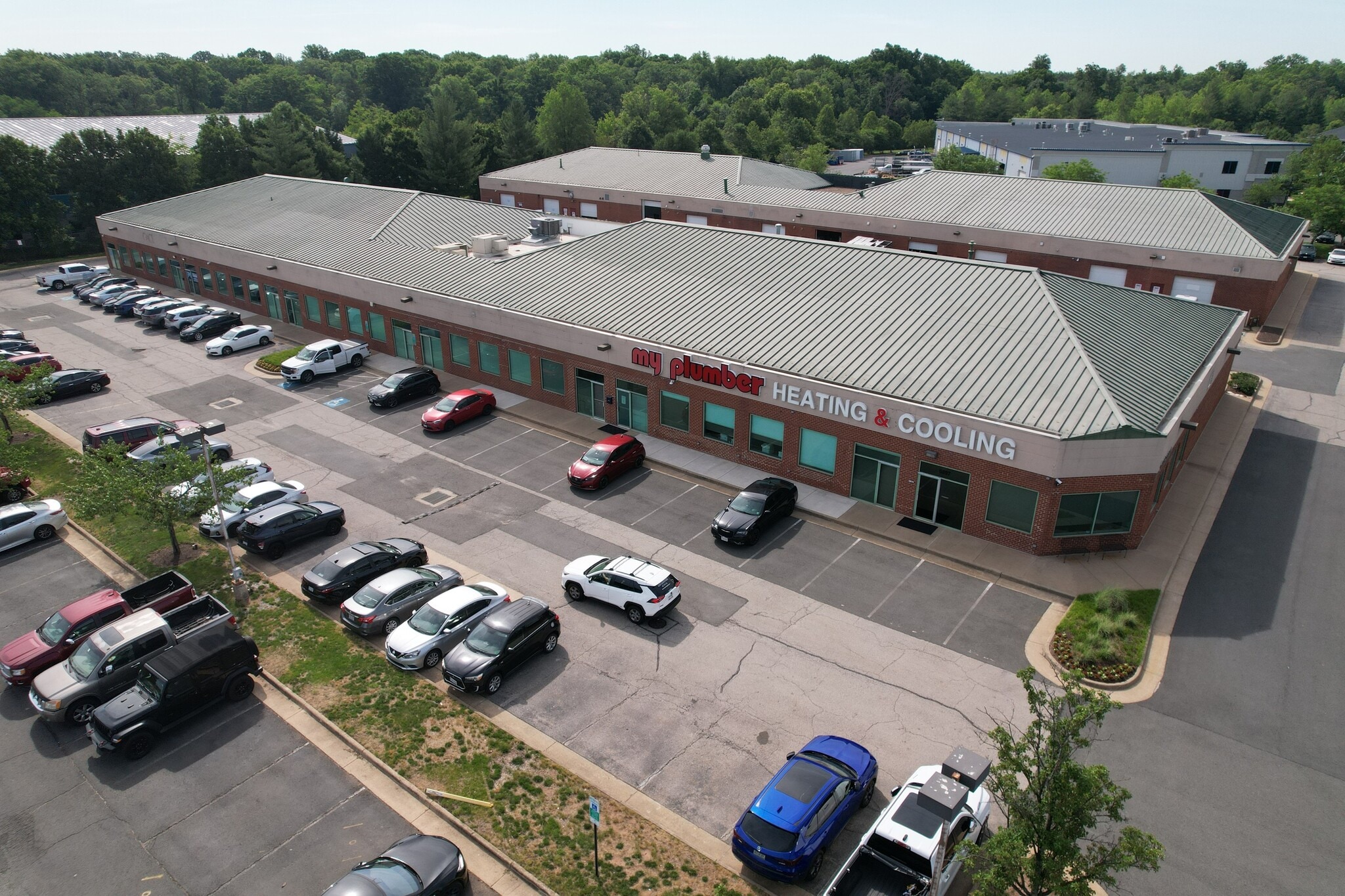 Gateway Square Portfolio portfolio of 3 properties for sale on LoopNet.ca Aerial- Image 1 of 8