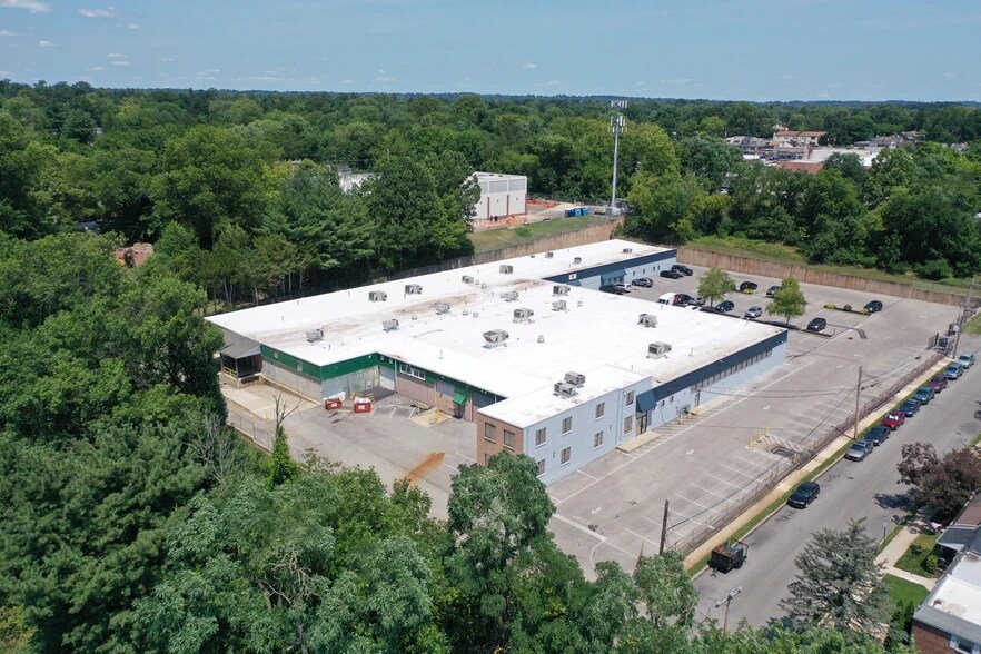 9 S Forrest Ave, Norristown, PA à louer - Photo du bâtiment - Image 3 de 12