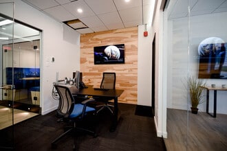 2727 Rue Saint-Patrick, Montréal, QC for lease Interior Photo- Image 1 of 1