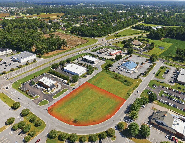 2073 Central Park Dr, Winterville, NC à vendre - Photo du bâtiment - Image 2 de 17