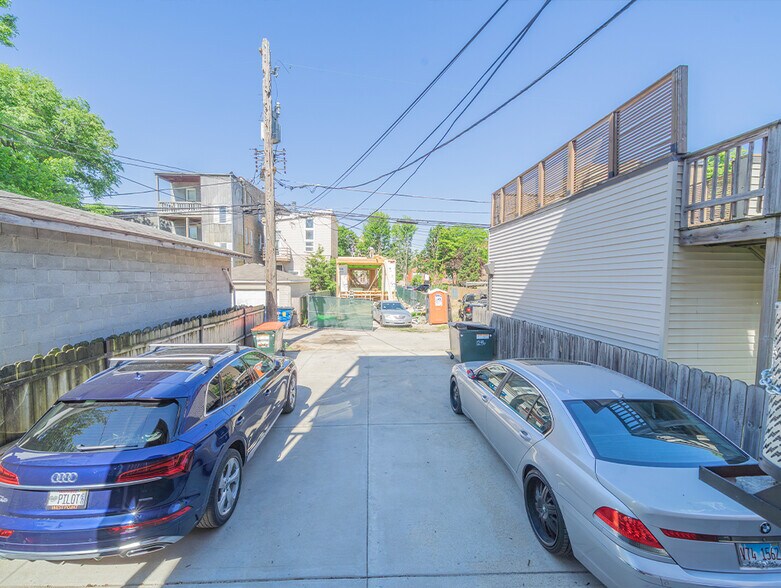 1246 N Artesian Ave, Chicago, IL à vendre - Photo du bâtiment - Image 3 de 4