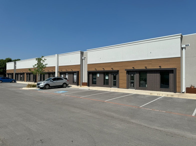 2261 Gattis School Rd, Round Rock, TX for sale - Building Photo - Image 2 of 8