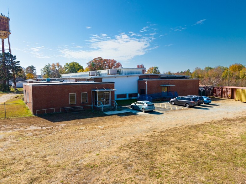 140 Somerset Church Rd, Roxboro, NC à vendre - Photo du bâtiment - Image 1 de 1