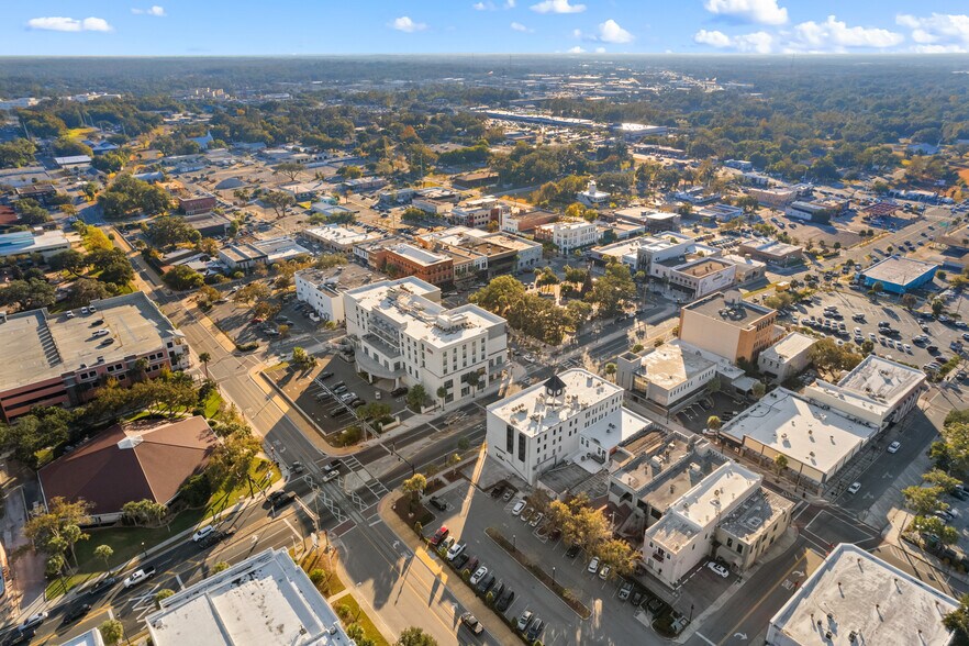 101 E Silver Springs Blvd, Ocala, FL à vendre - Photo du bâtiment - Image 3 de 10