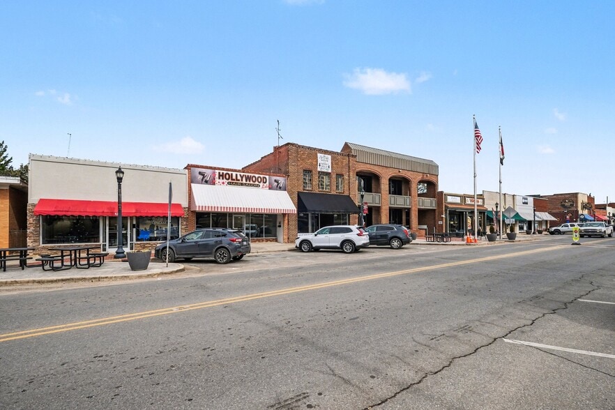 136 W Virginia Ave, Bessemer City, NC for sale - Building Photo - Image 3 of 44